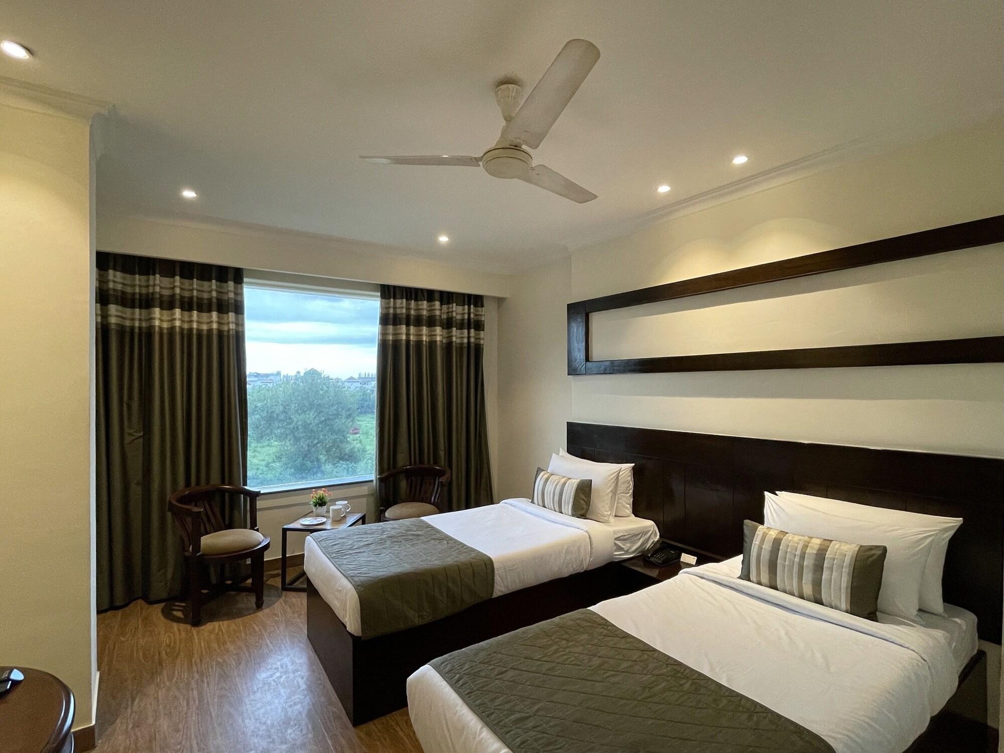 Royale Sarovar Portico Agra Agra  Exterior foto