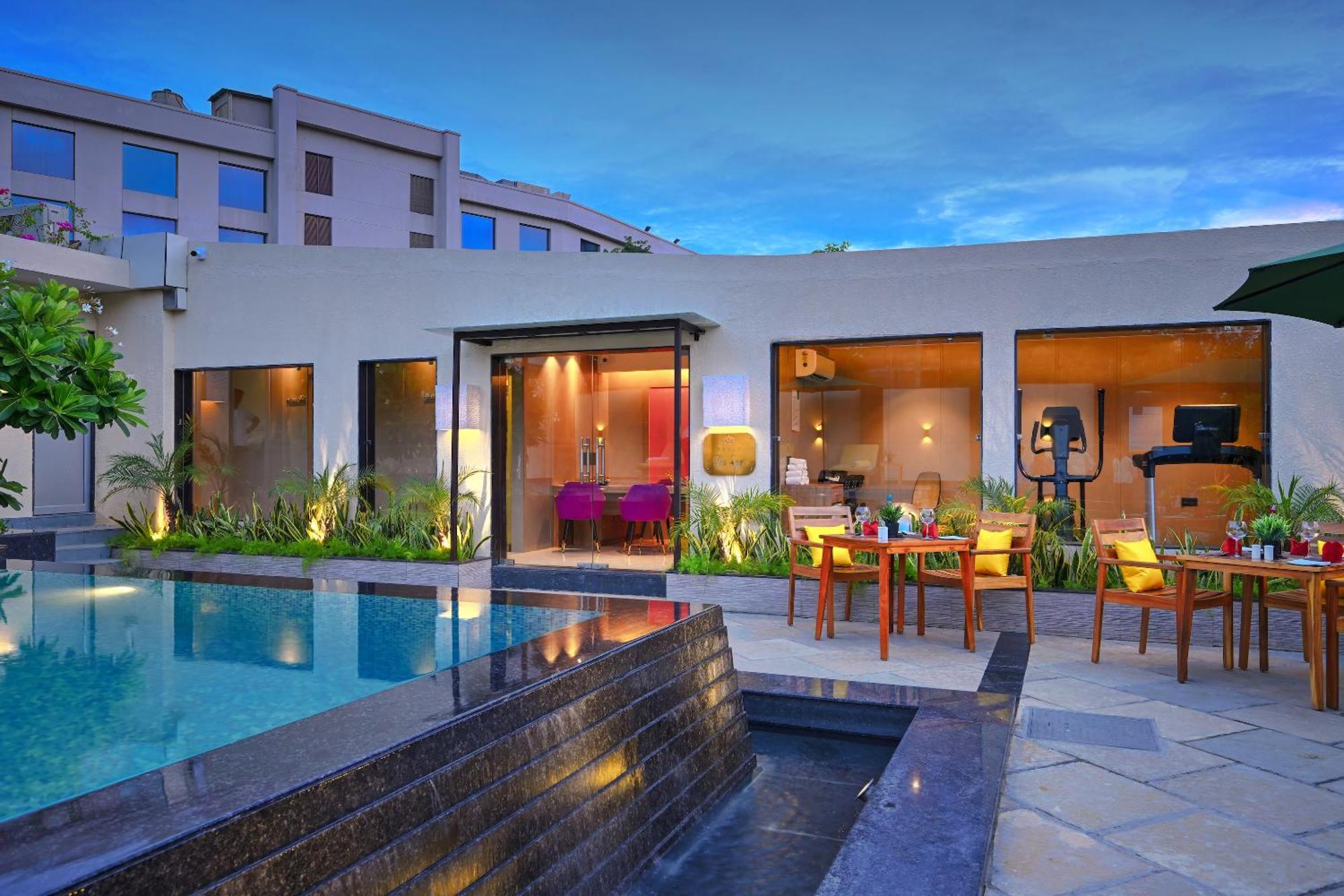 Royale Sarovar Portico Agra Agra  Exterior foto