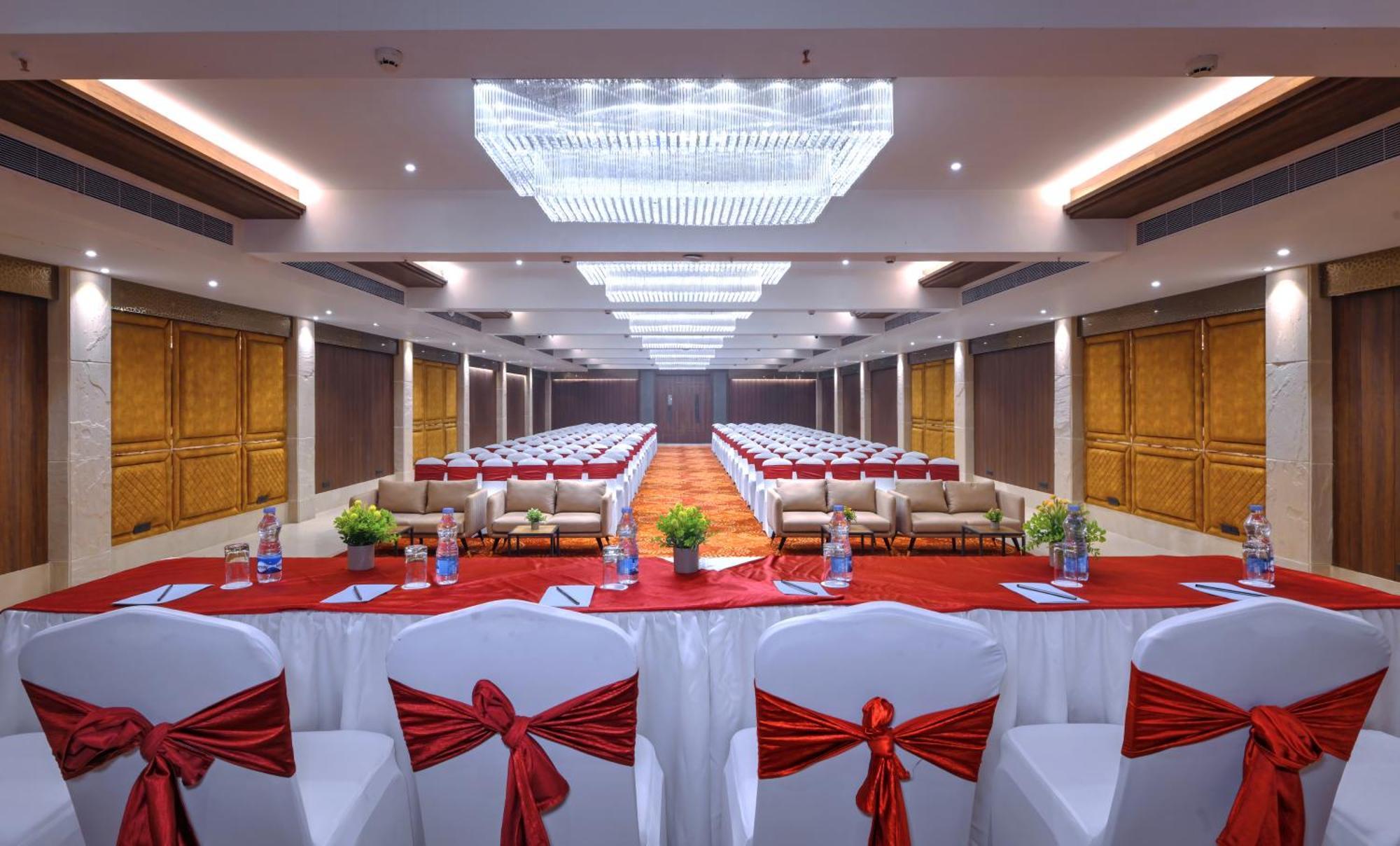 Royale Sarovar Portico Agra Agra  Exterior foto
