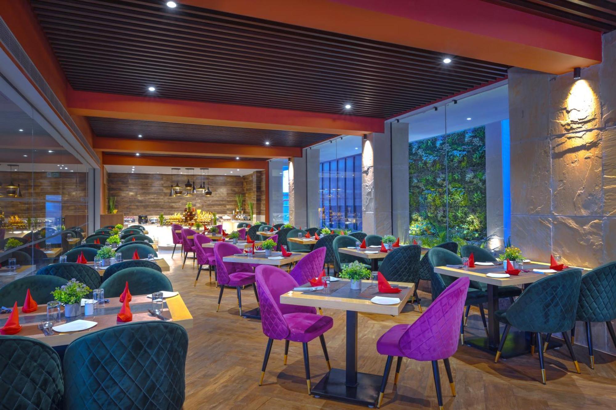 Royale Sarovar Portico Agra Agra  Exterior foto