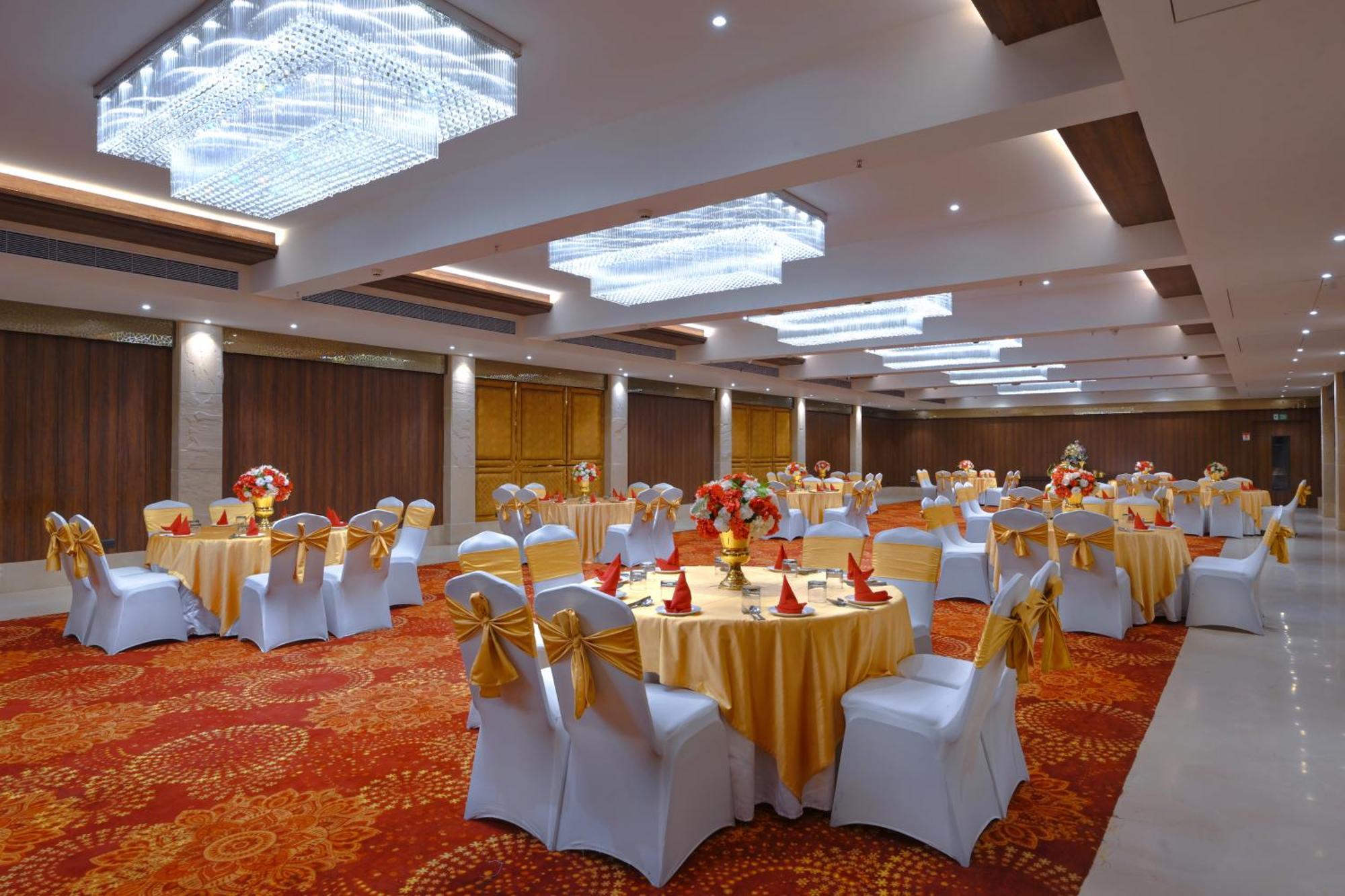 Royale Sarovar Portico Agra Agra  Exterior foto